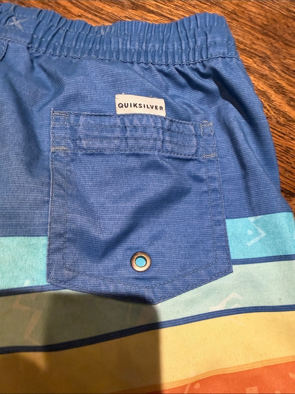 Quiksilver striped with drawstring Kids Swim Shorts size 6 - Picture 6 of 8